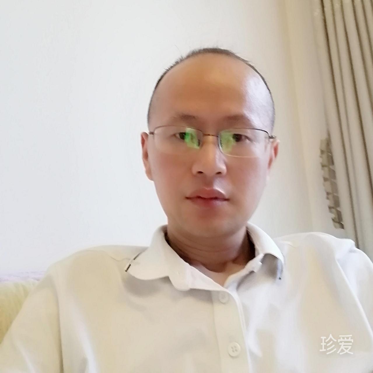 坐在一旁觀世界