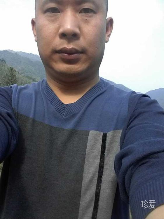 比土豆还土的男人