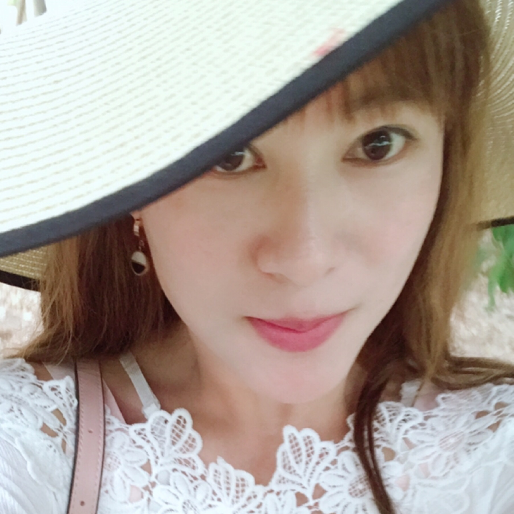 就像荒漠開出寂寞的花