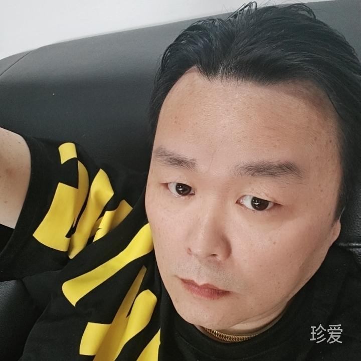 红色宝马