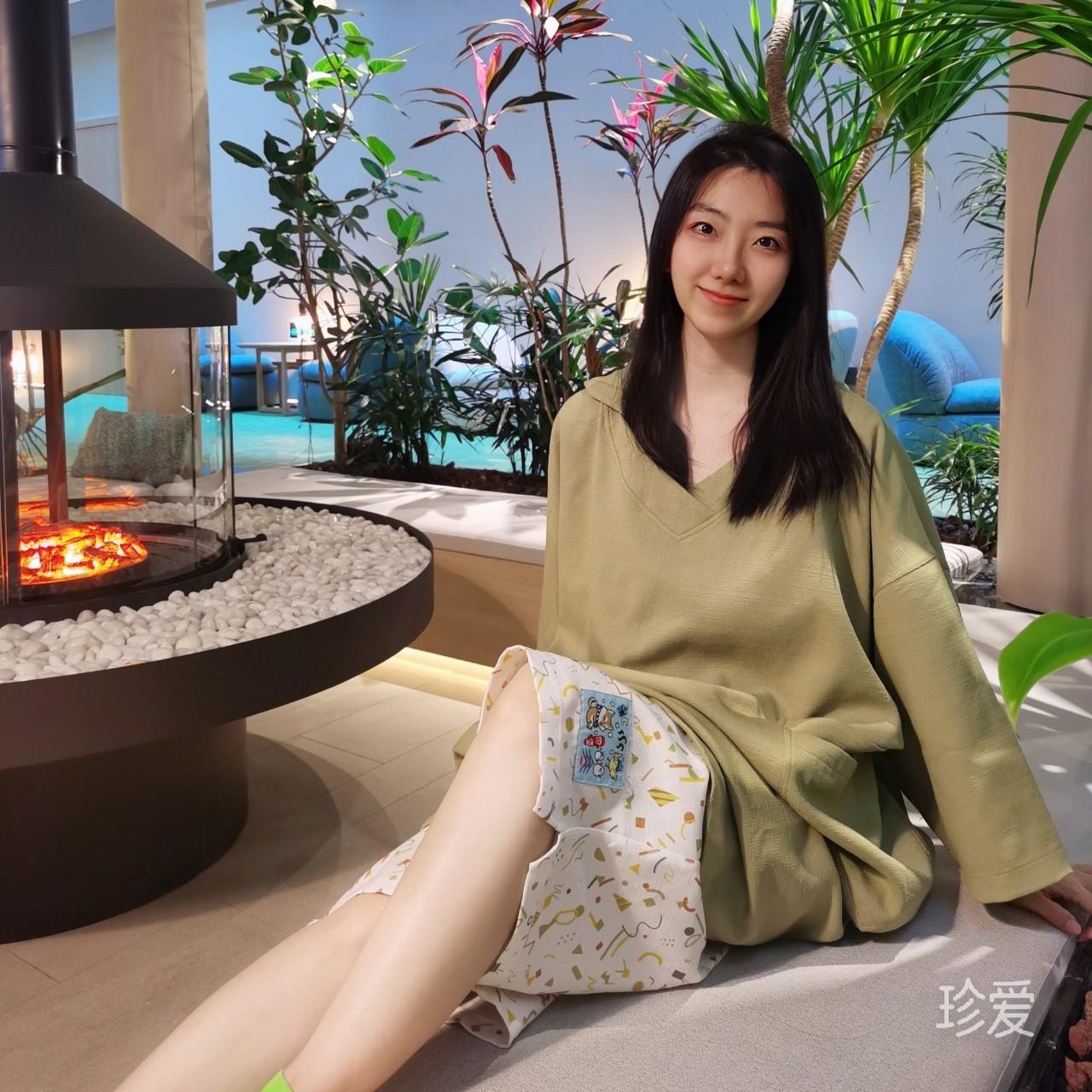 佳佳