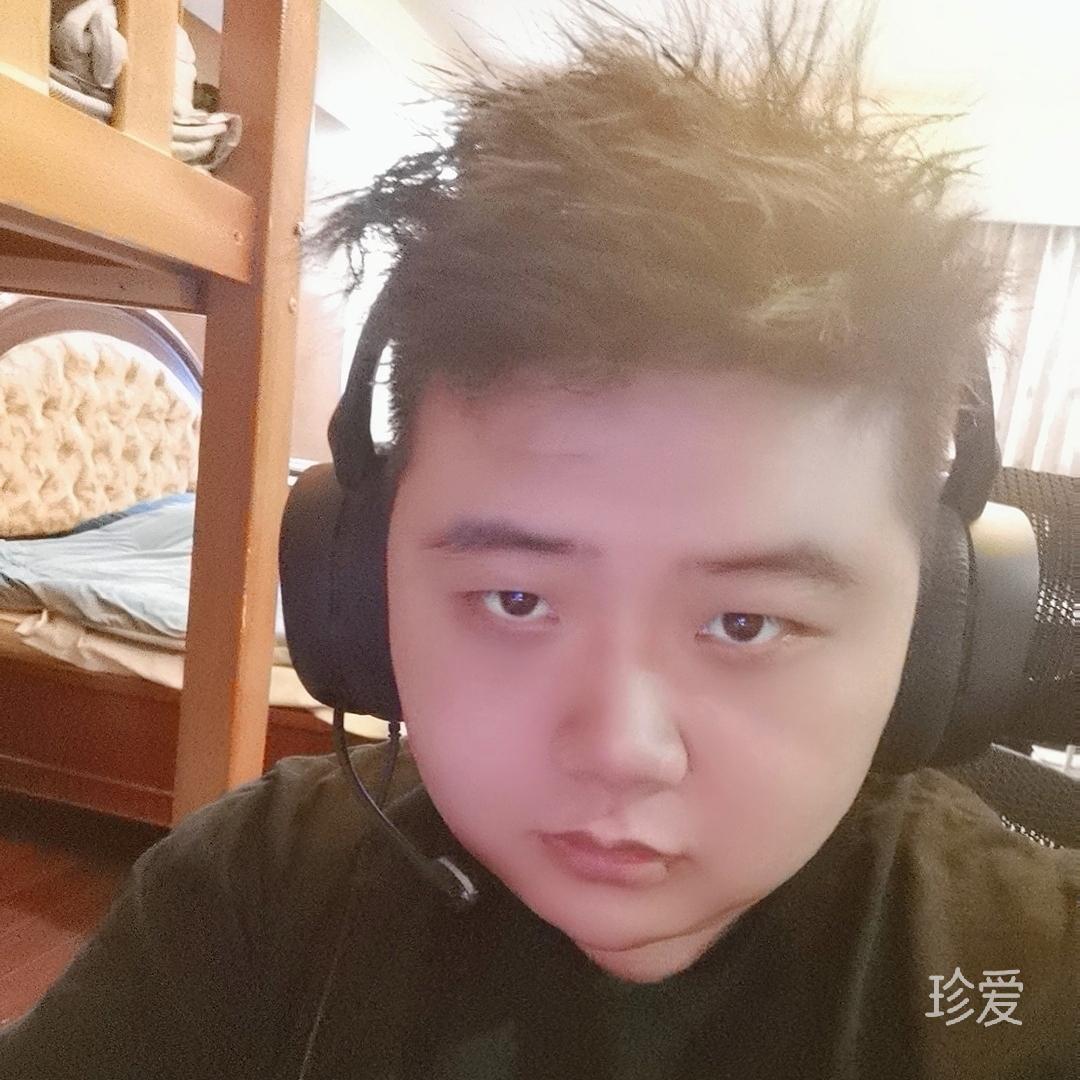 一人撑伞两人行