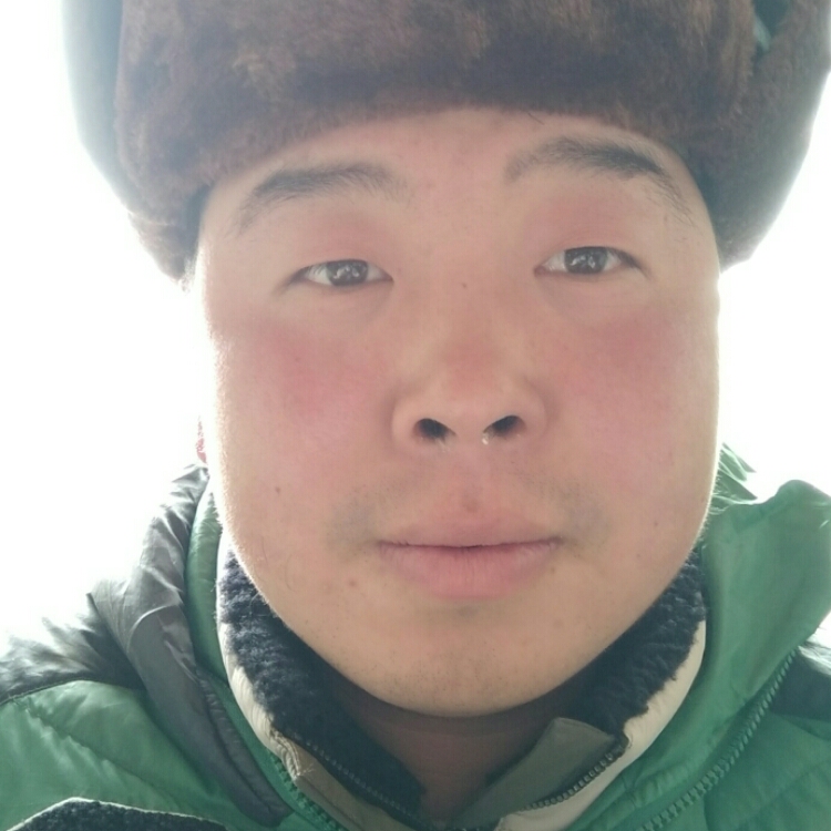 天空是蓝蓝一条线