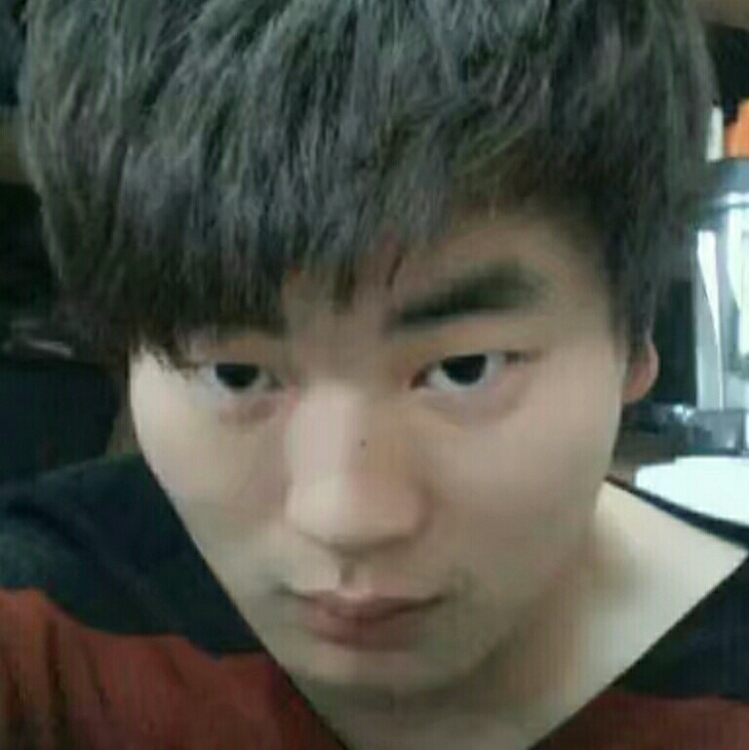 秋風(fēng)中的落葉