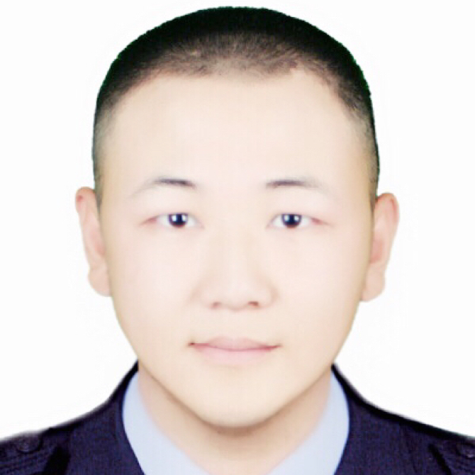 亓的隆冬強(qiáng)