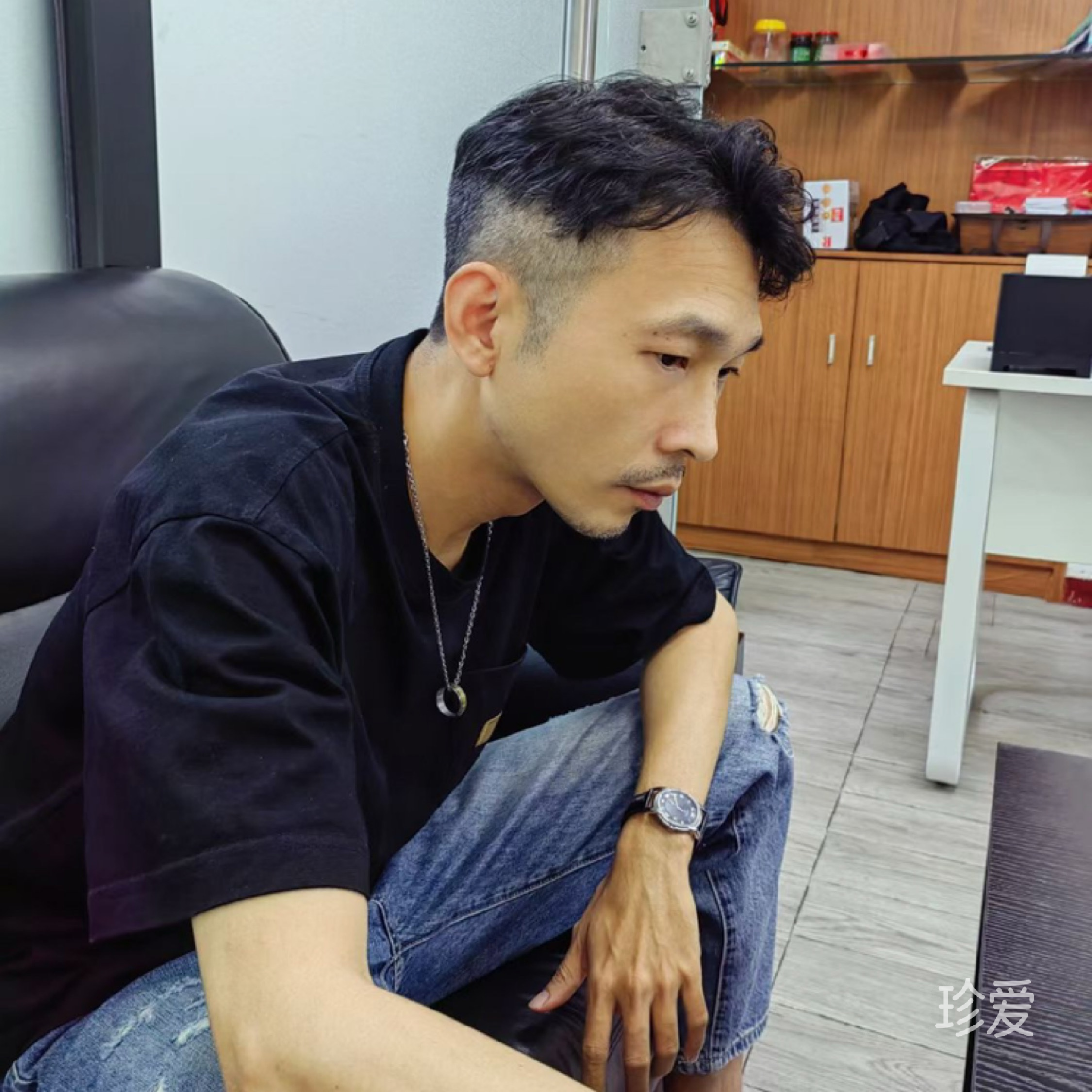 咫尺天涯