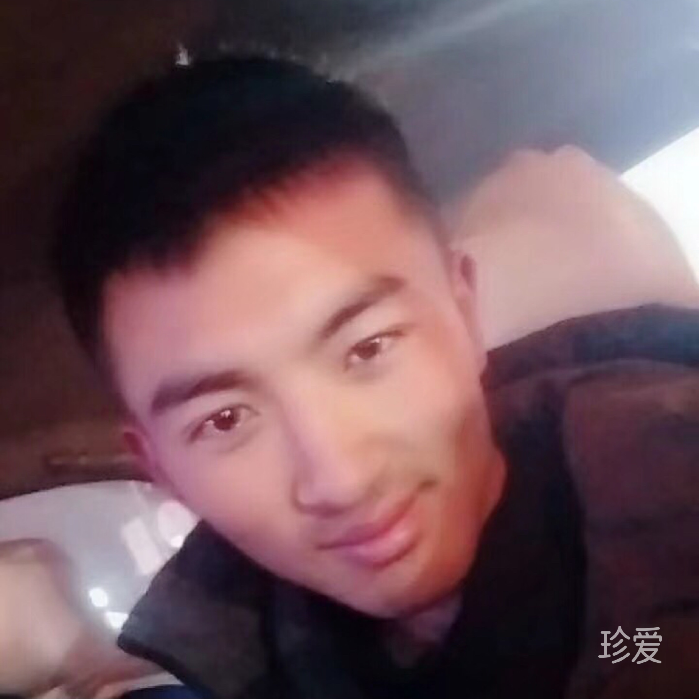 安安的做個陽光男