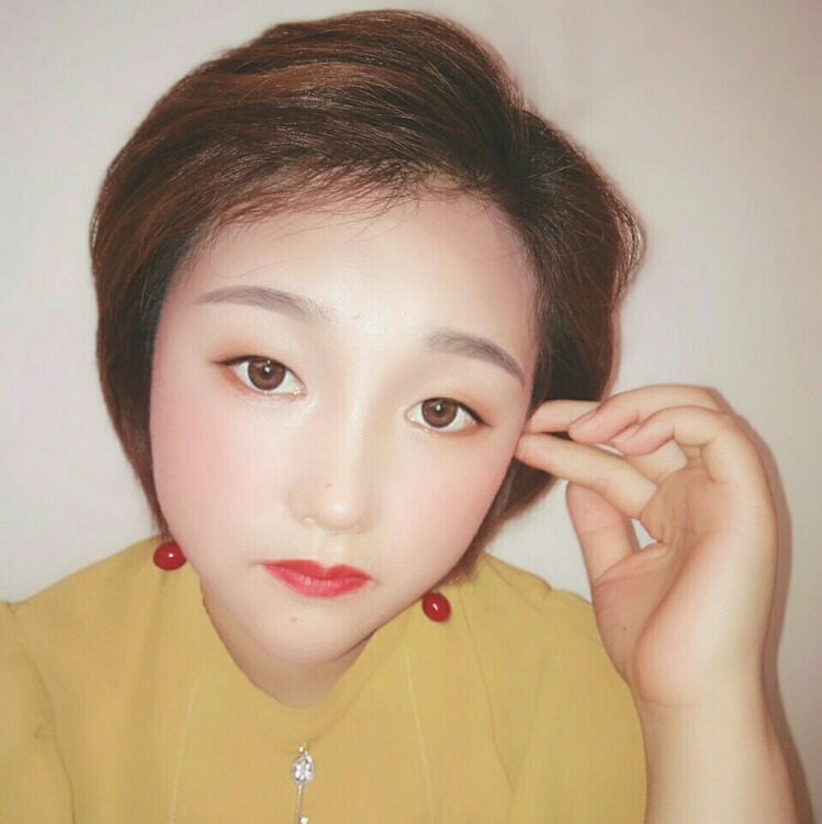 骨子里透出的傷感