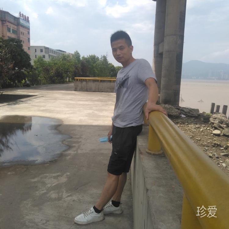 找一個(gè)人愛(ài)！