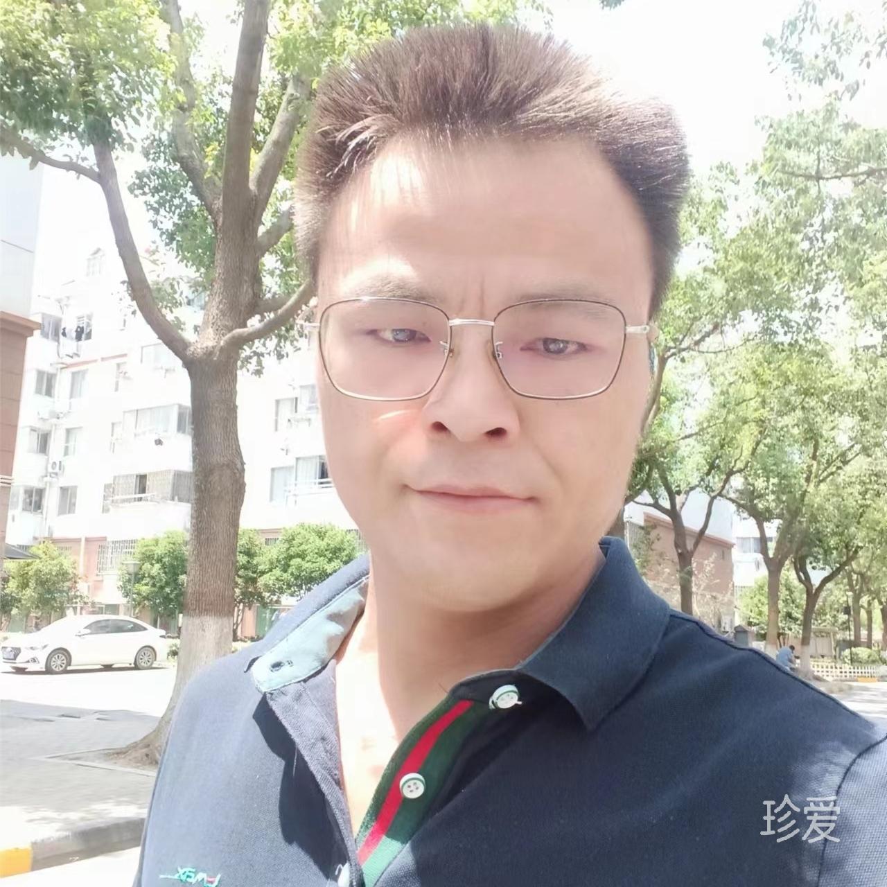 老实人一个