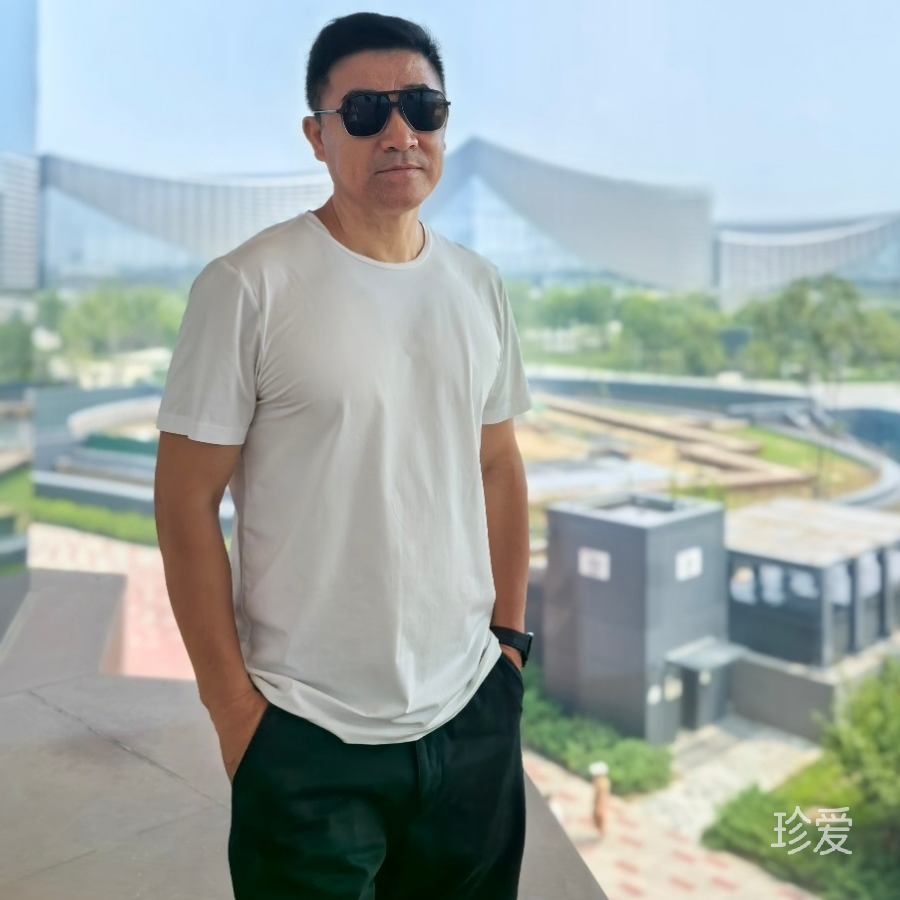 ＊＊烟火伴流年