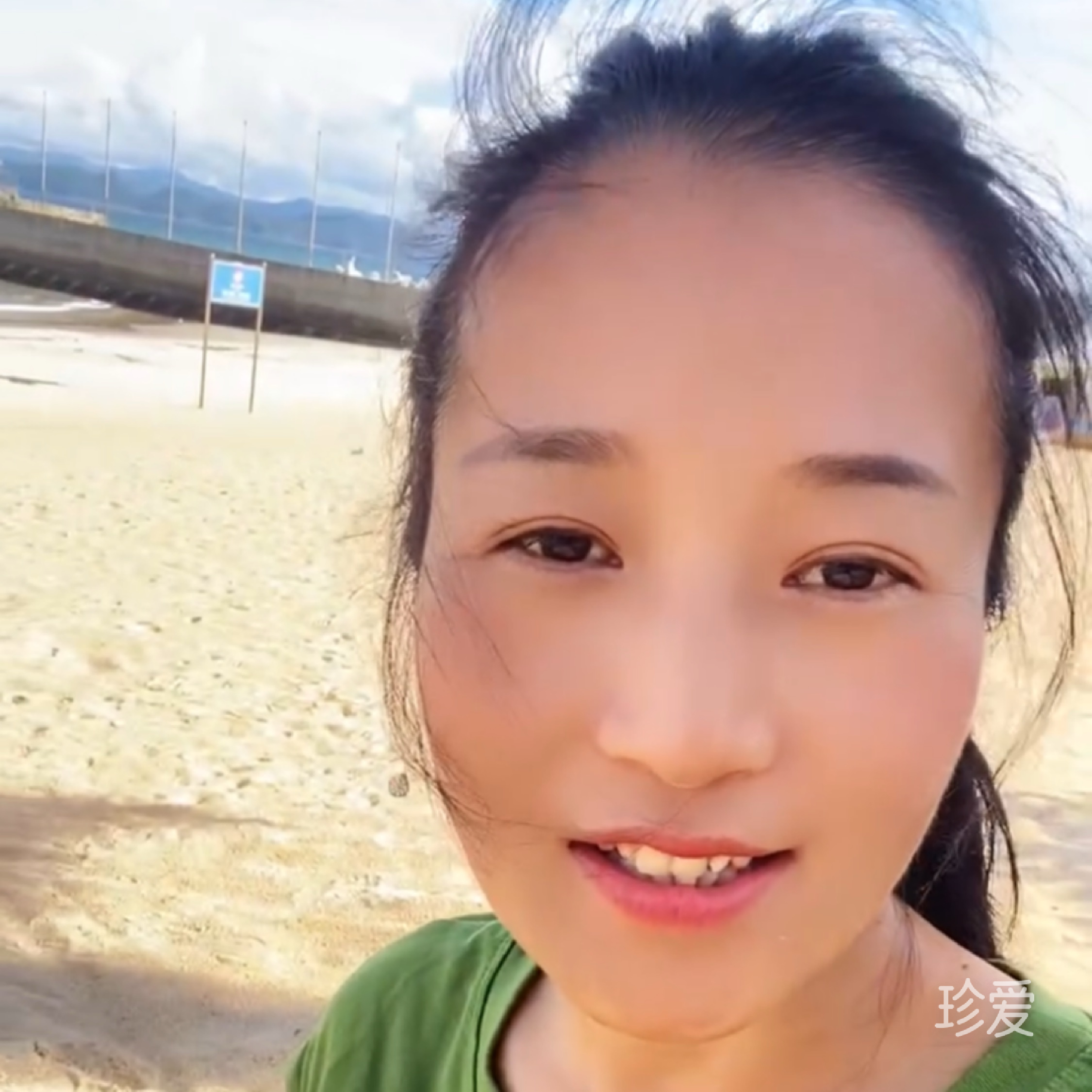 摇曳的浮萍