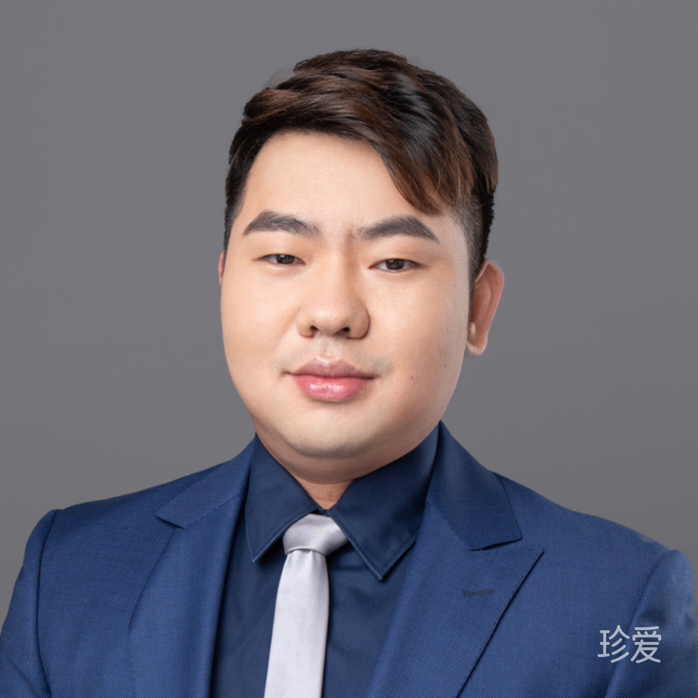 等待風(fēng)中的你