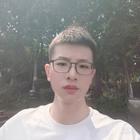 坐在路邊看風(fēng)景