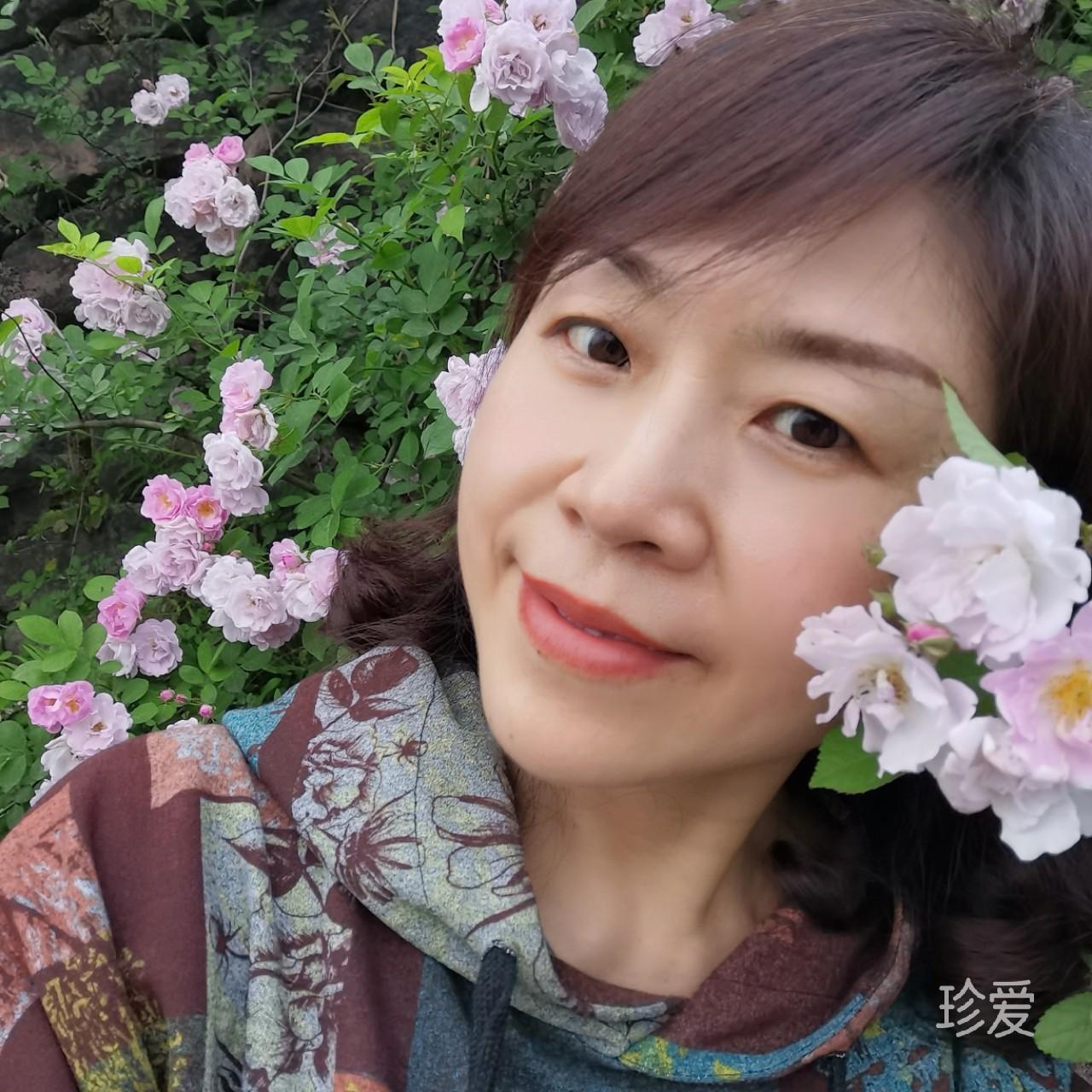 蕙香映璘