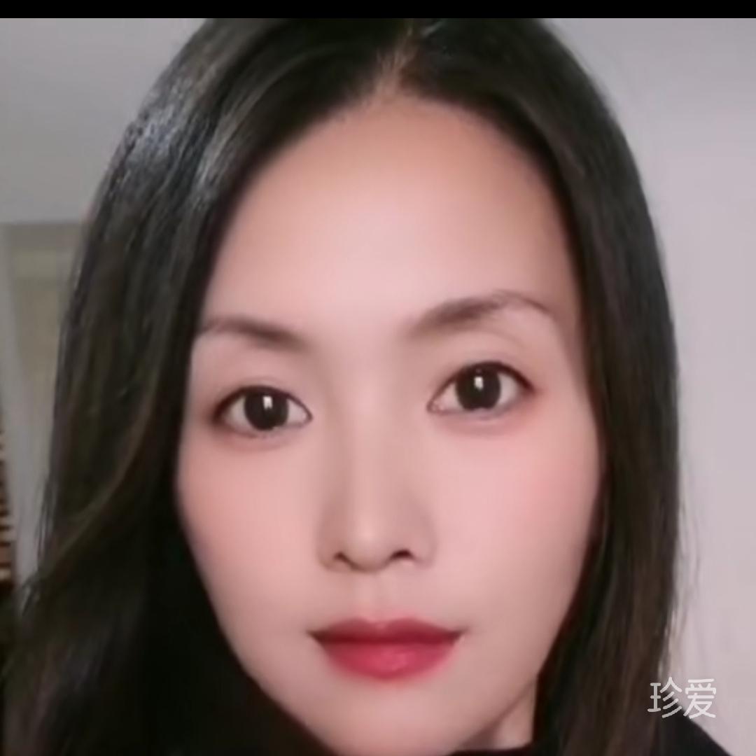 盛夏的蓝绣球