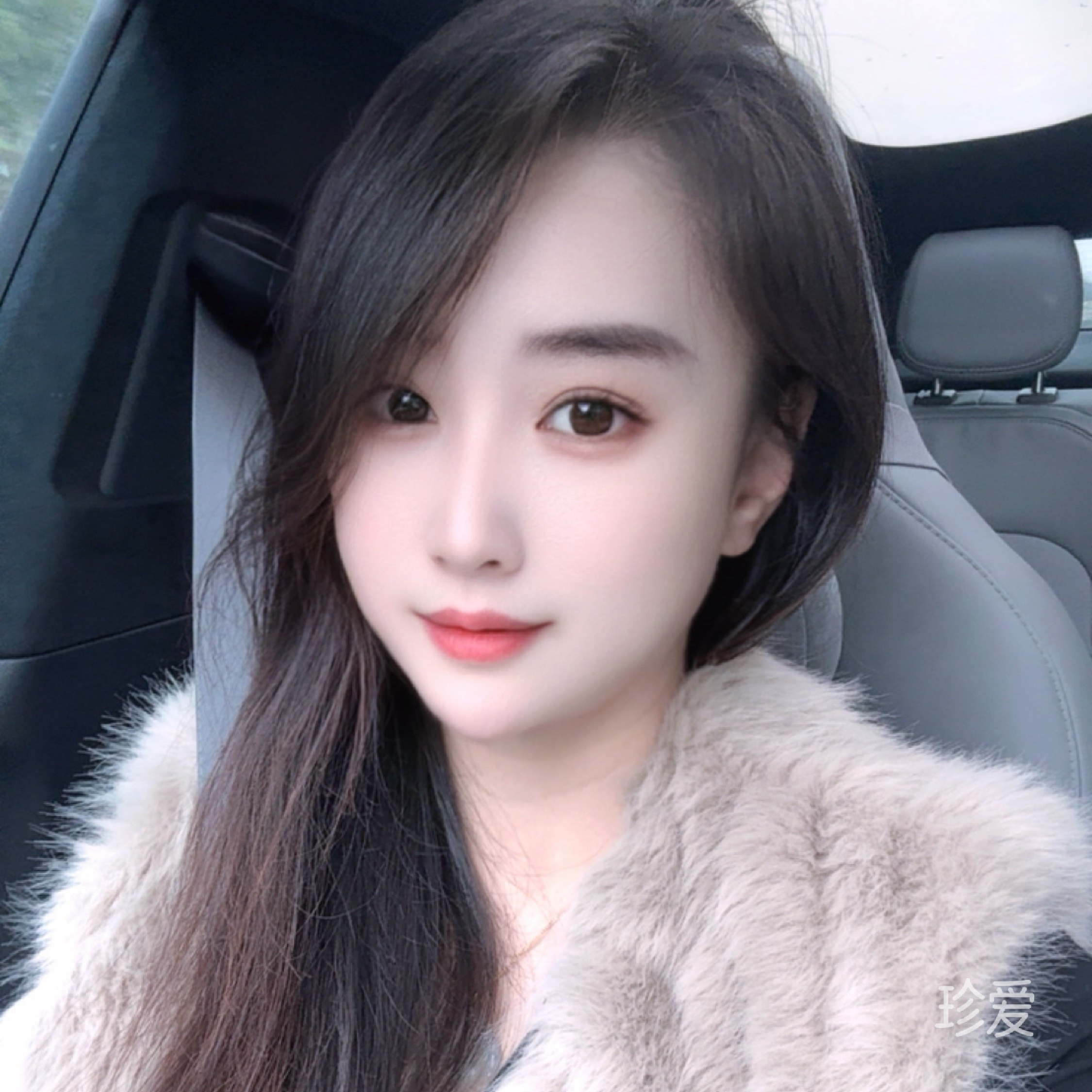 王黎雯