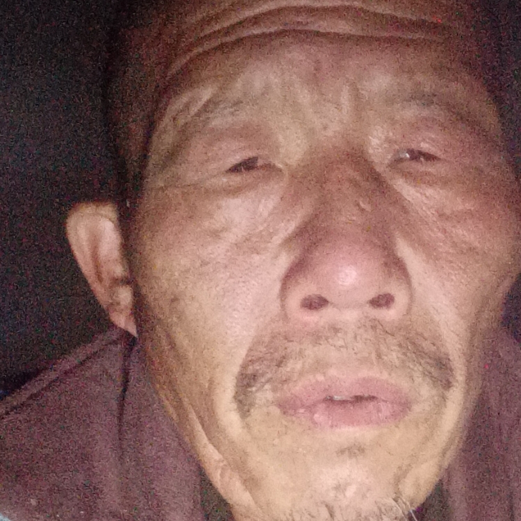 相隔千里共嬋娟