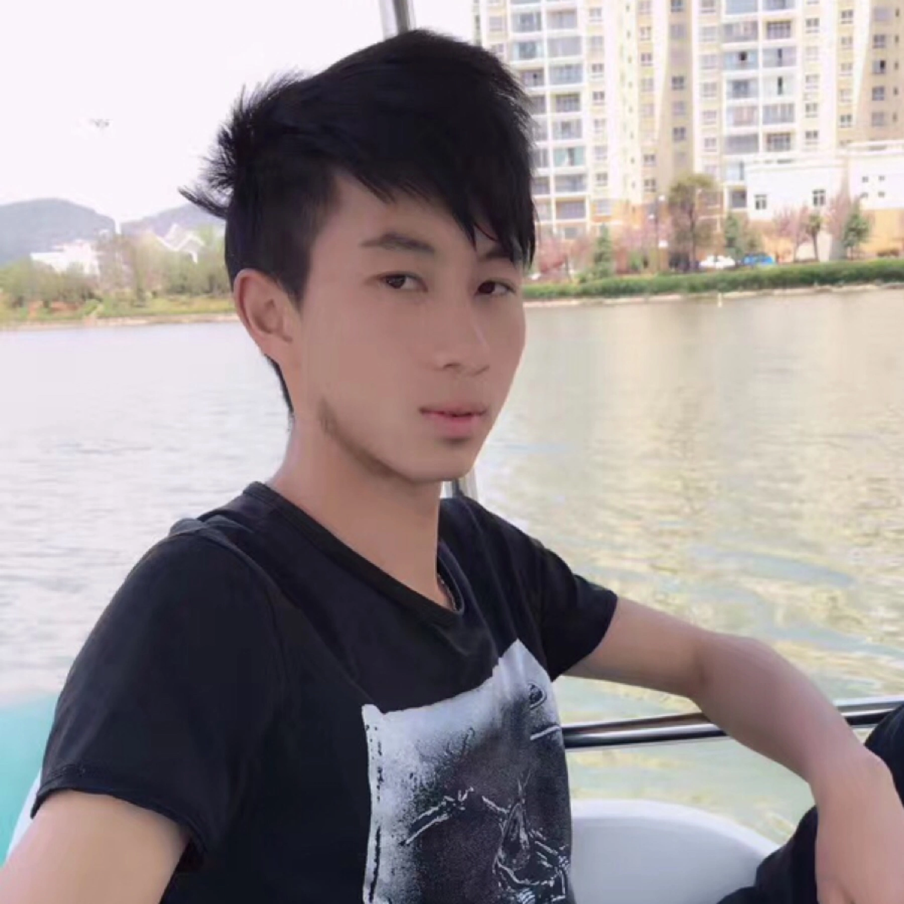 像风吹了八百里