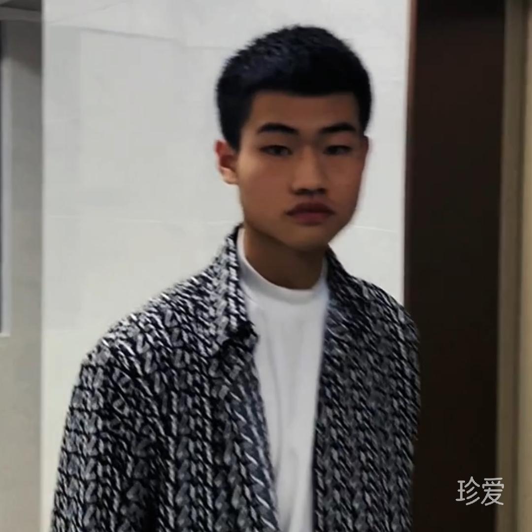海笑笑