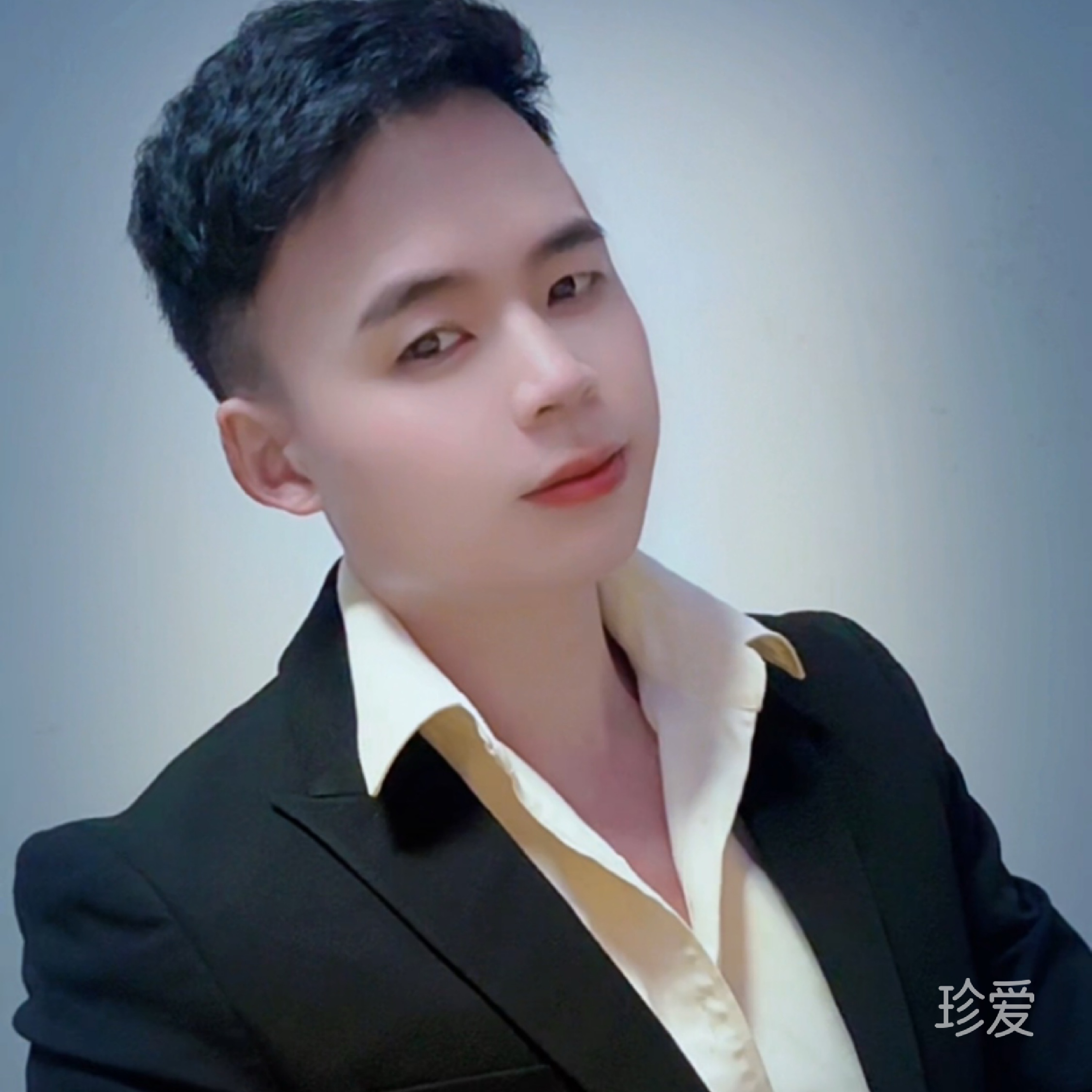 不好好爱一次就老