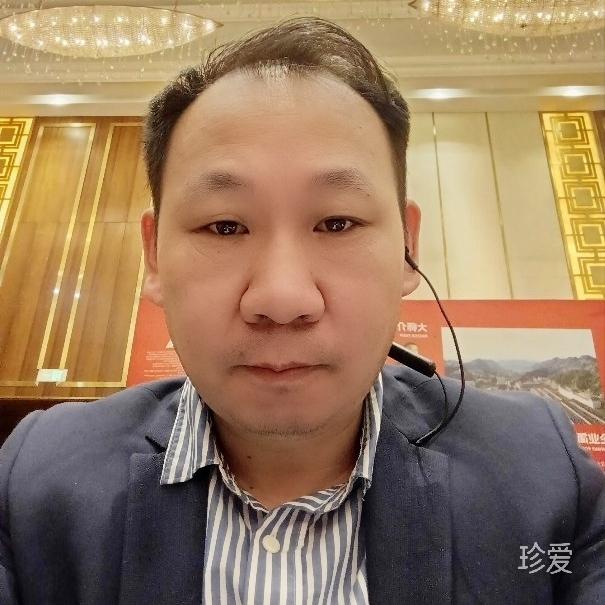 灯下一本书
