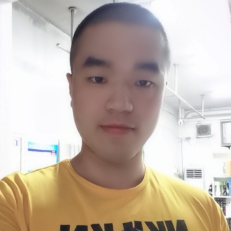 愛(ài)笑的大胡子先生