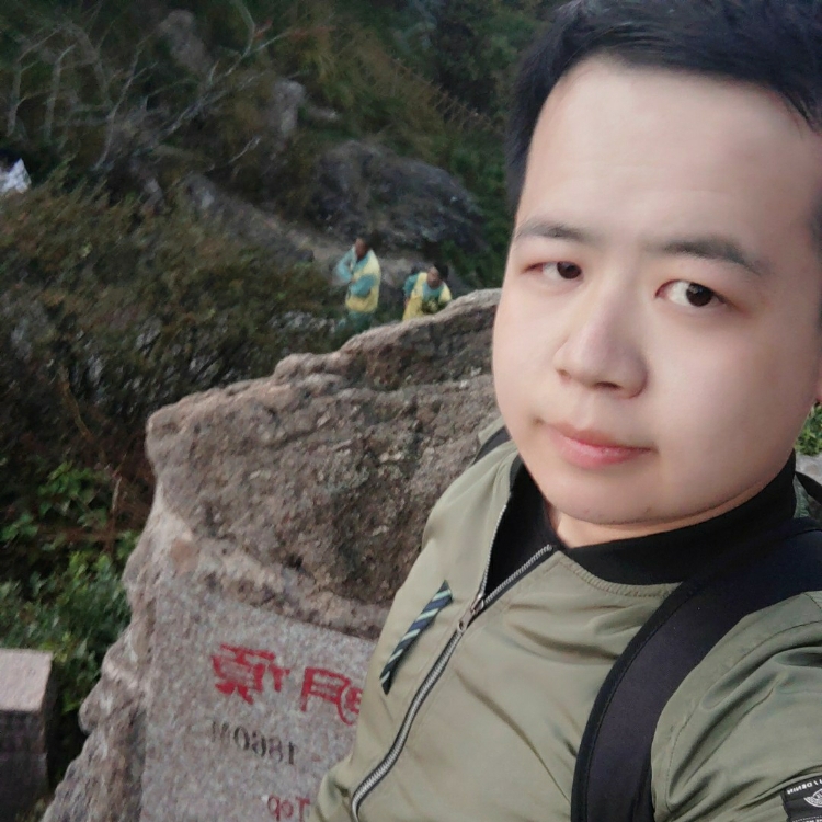 我不是花下小泥巴