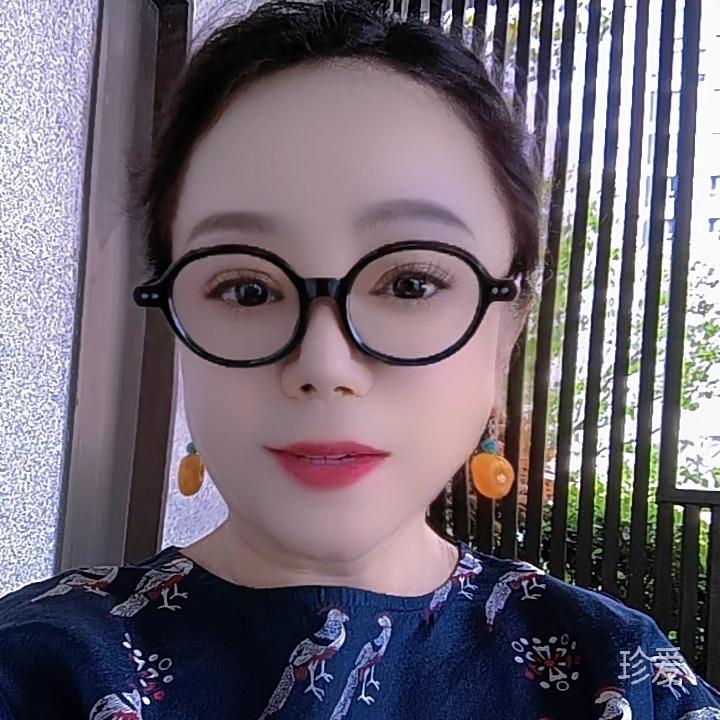 首先你要真诚