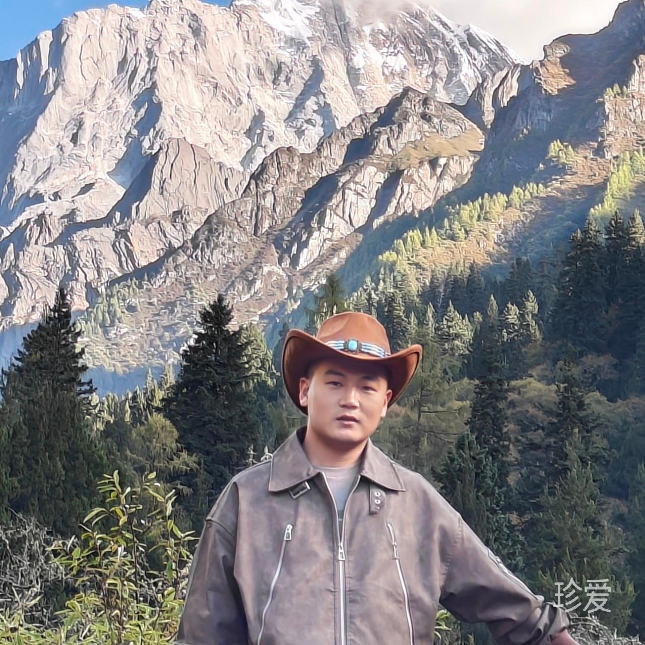 一个很哇塞的男生