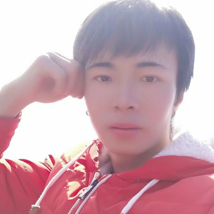 坐在路边看风景