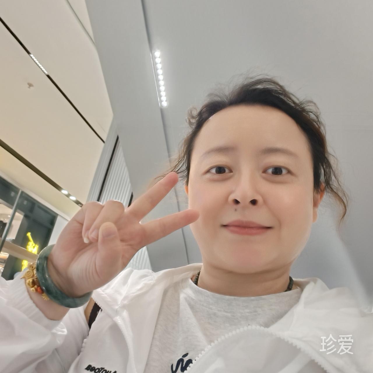 落魄的掌上明猪