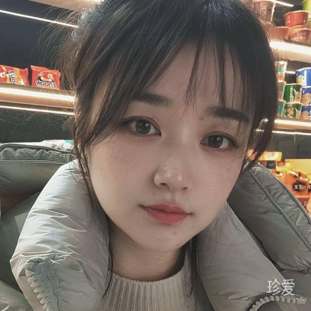 爱笑的女孩
