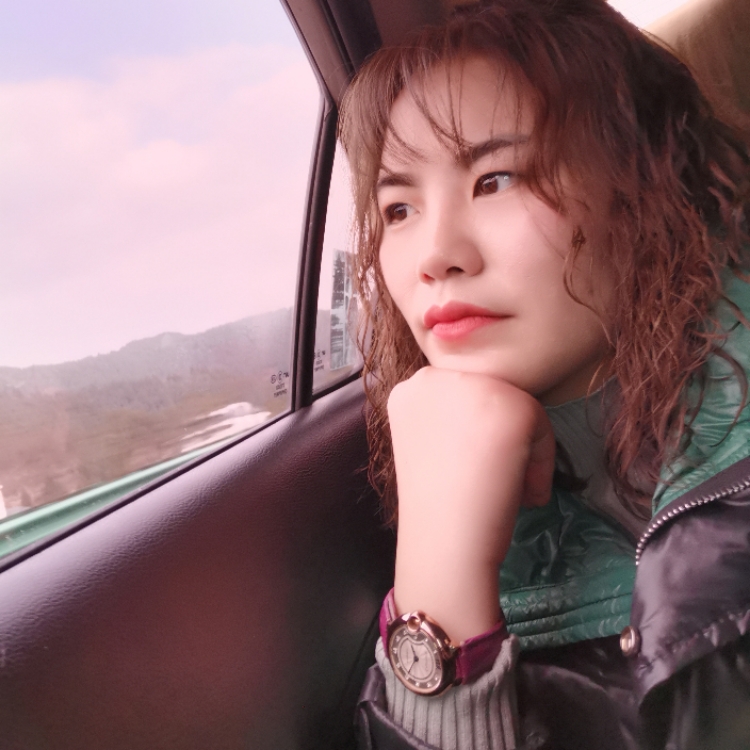 愛(ài)笑的娃娃