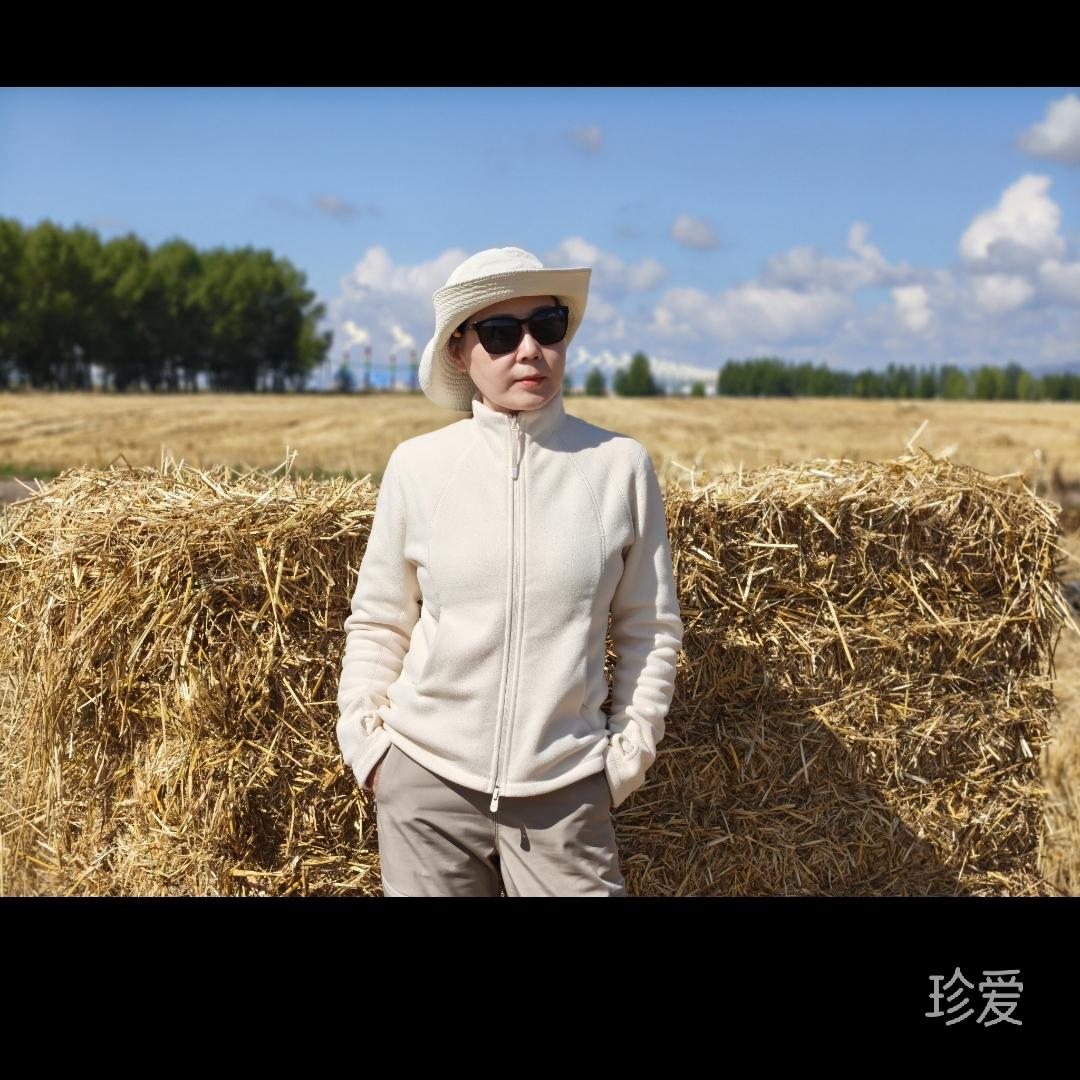 月光下的身影