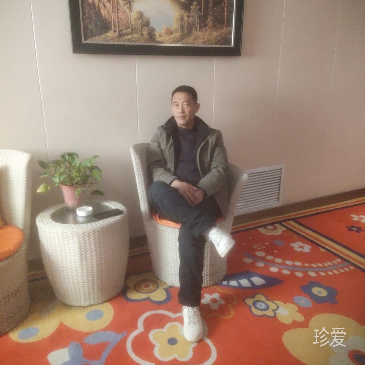 杨尤彬