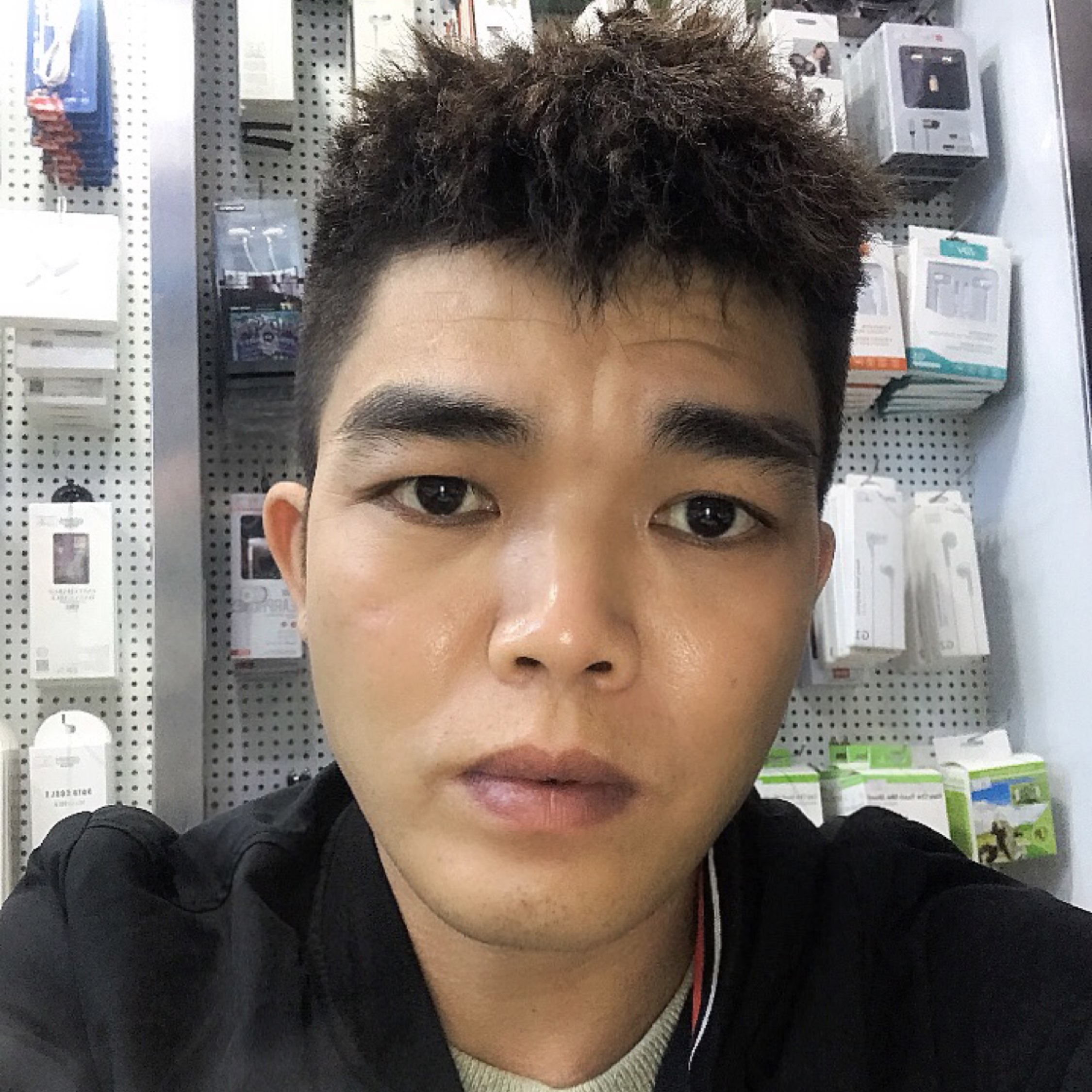 長著腿毛的大叔