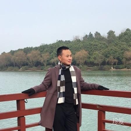 云想衣裳花想容