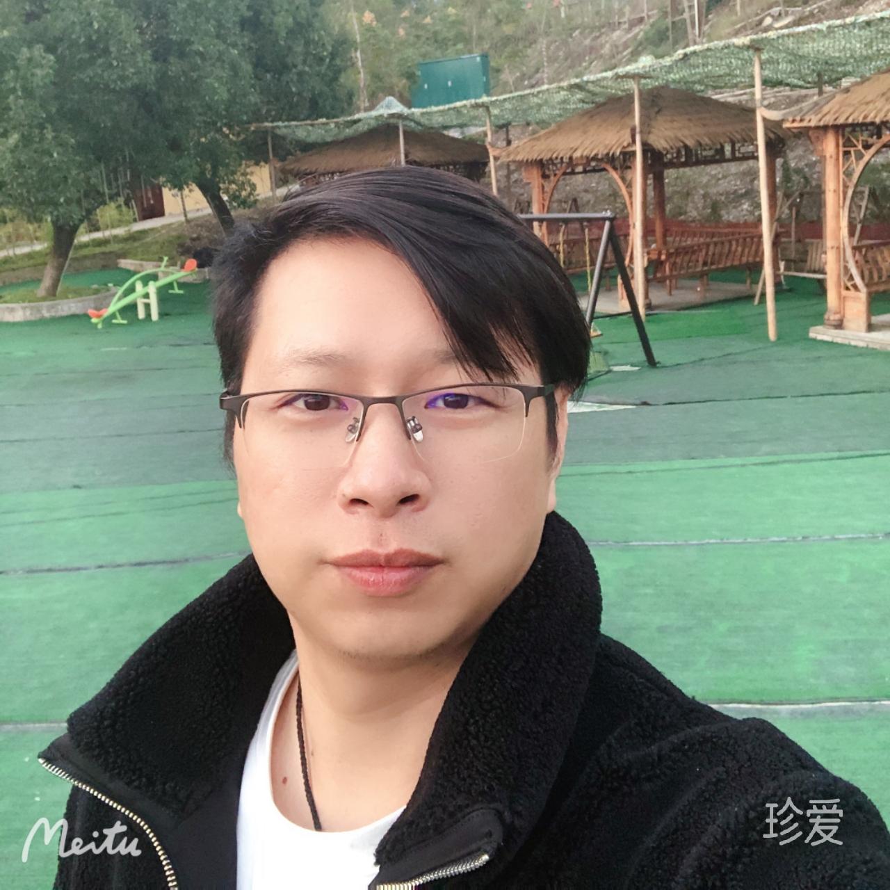 眼睛瞪得像铜铃