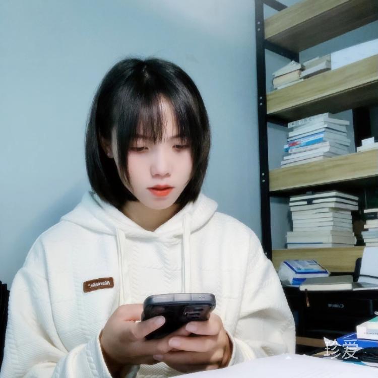 夜語呢喃的初夏