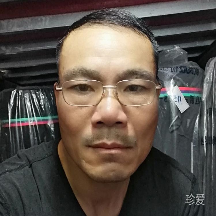 愛唱歌更愛美人