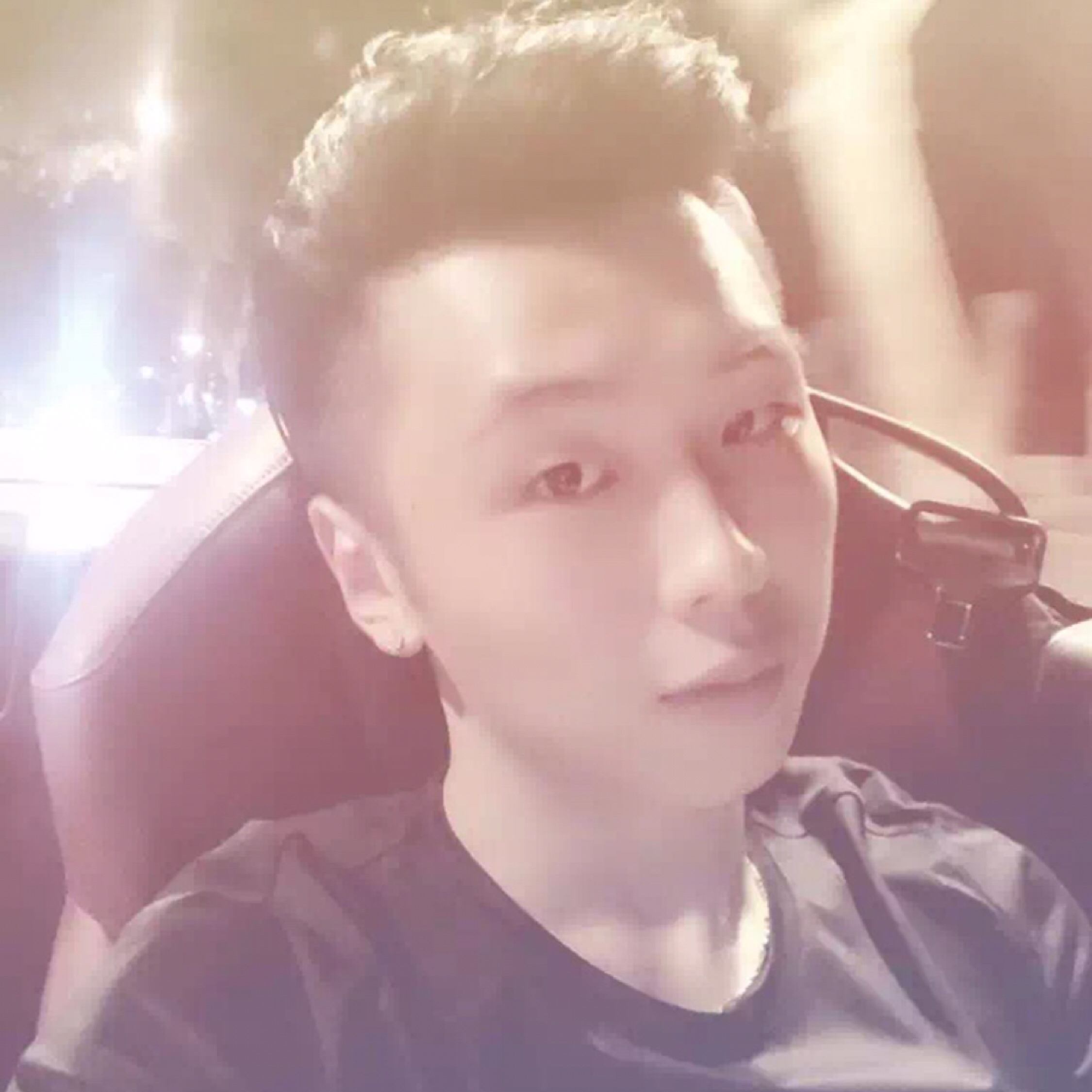 小哥哥了解一下