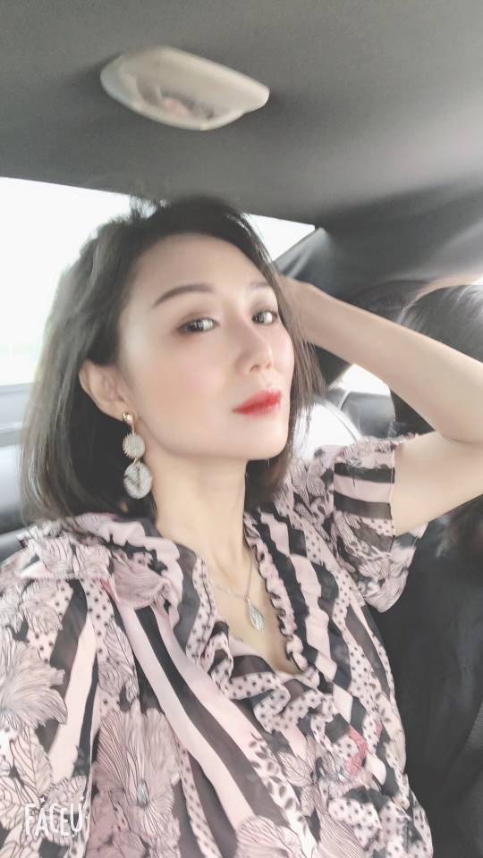 愿做個快樂的女人