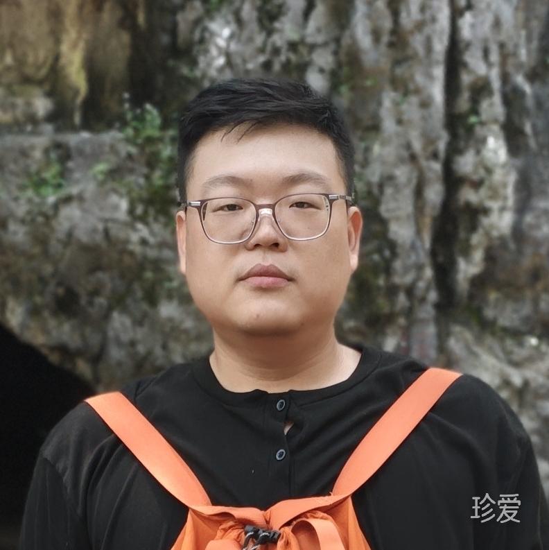 等待玫瑰的男孩