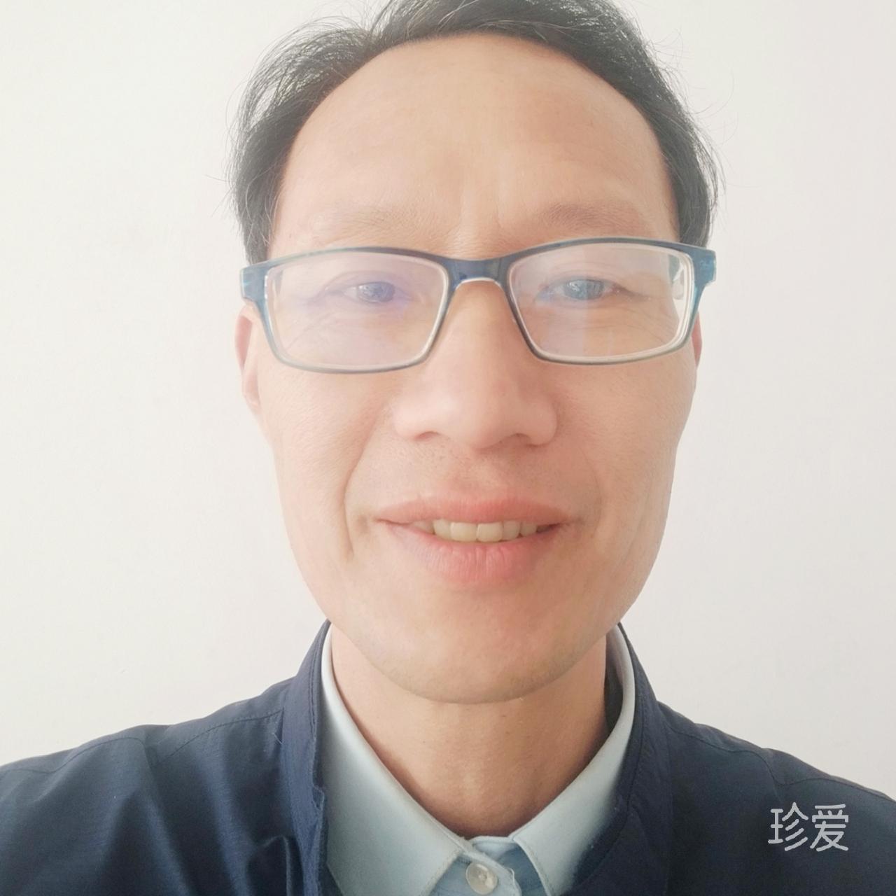 坐在山顶看日出