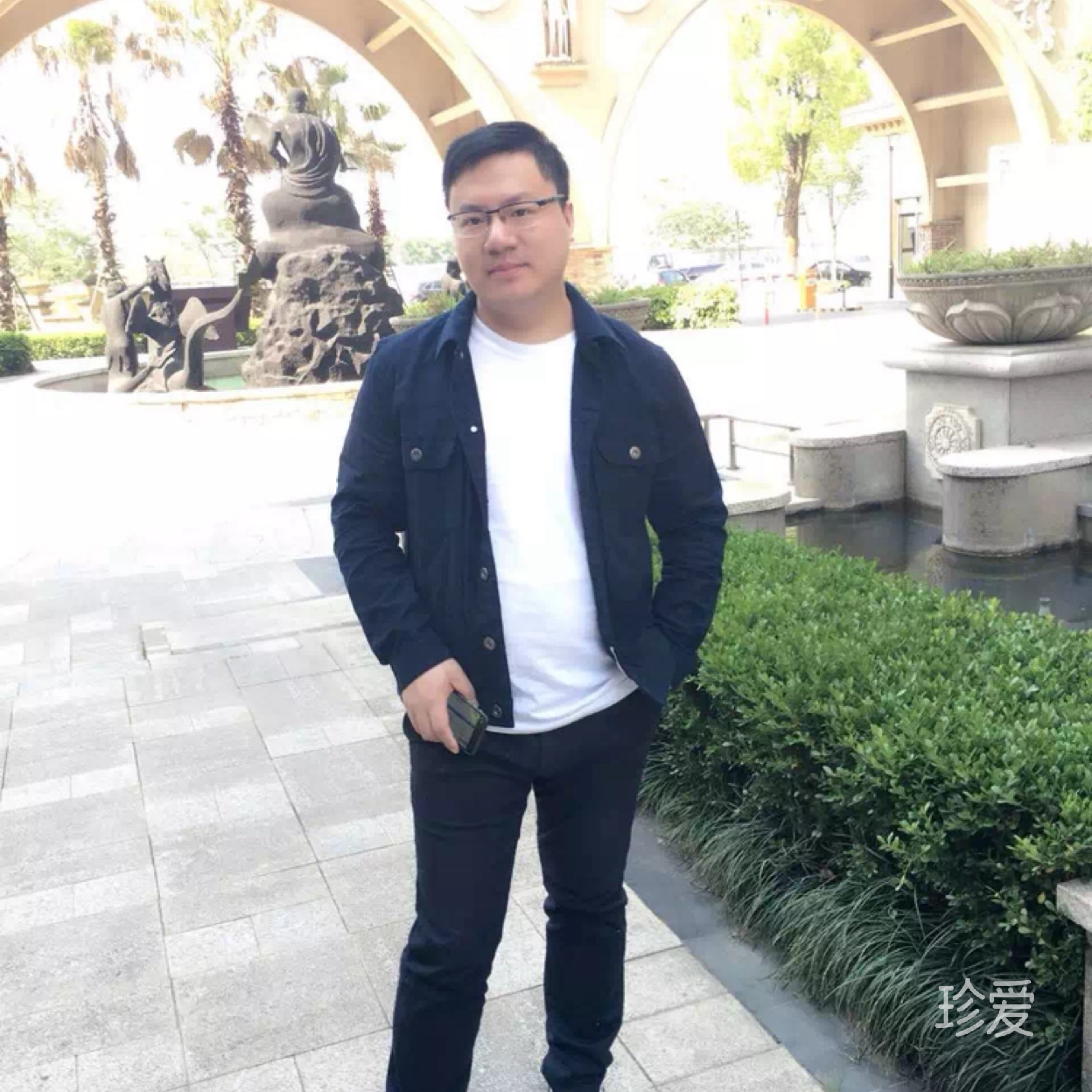 誰念西風(fēng)獨(dú)自涼