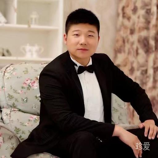 抖我家有个小少爺