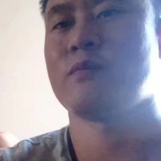 一起看秋天的胡杨