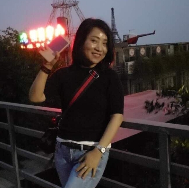 找尋幸福的女孩兒