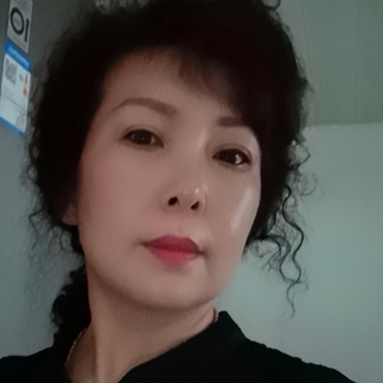 溪伦